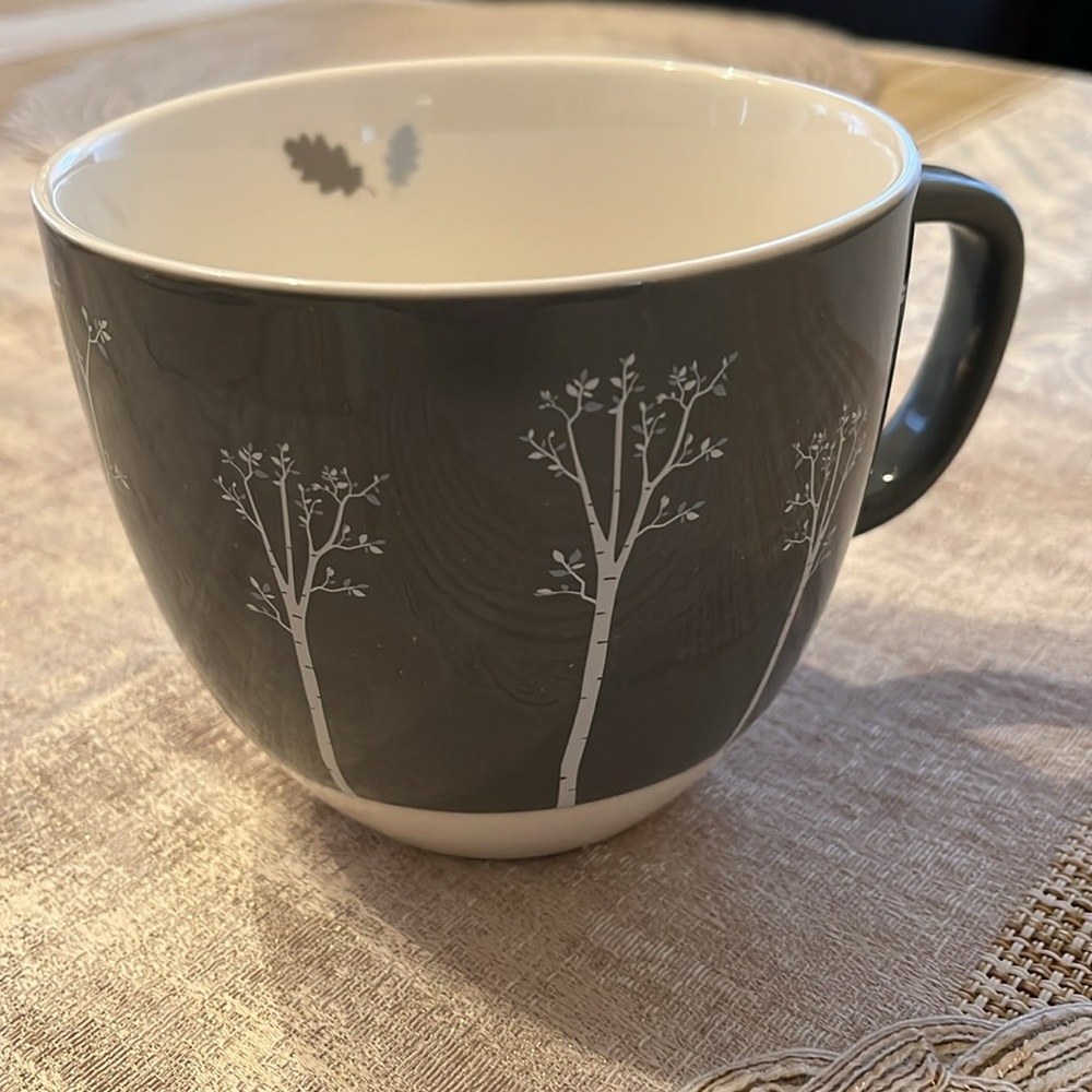 David's Davids Tea Bloom Tea Cup Your Pinky Up Cup 16 oz. EUC! Gray and White!